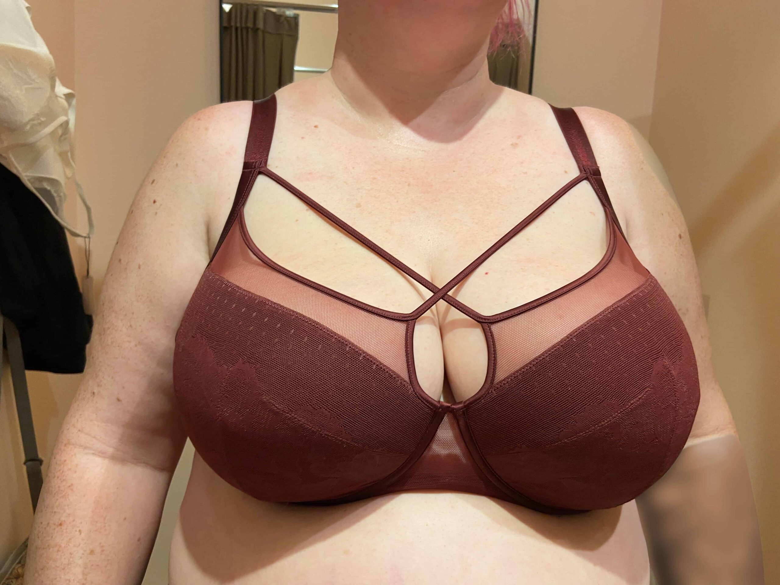 Pam wears Harper bra in 40G in the wine colour. This is a photo of the front on Pam